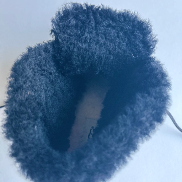 UGG Black Waterproof Leather Shearling Lining Ankle Wedge Boots size 8 - Picture 13 of 14